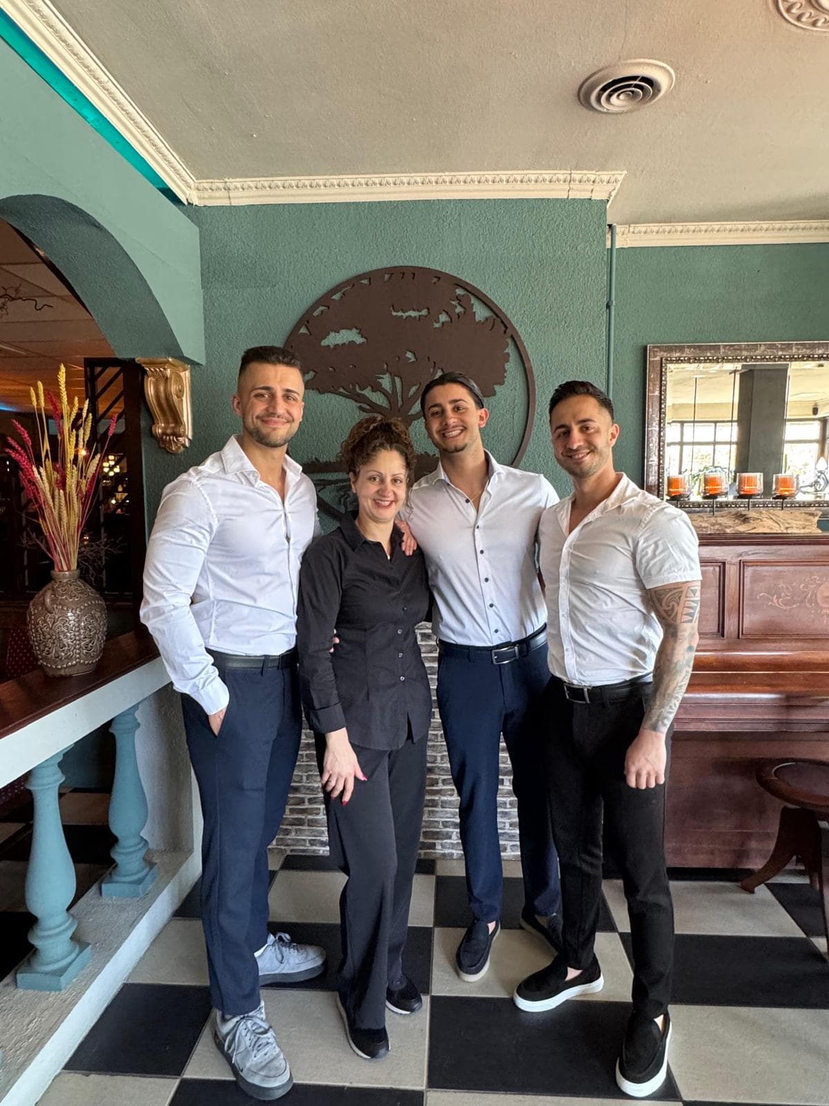 Elià Restaurant Team